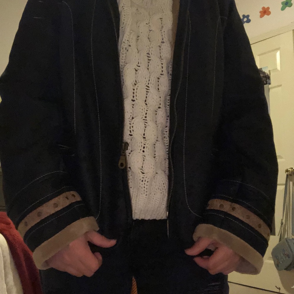 Jacket - Picture 2 of 4